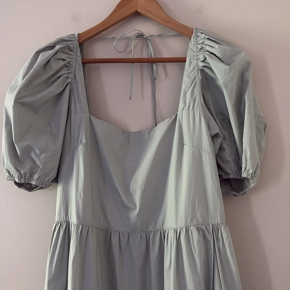 ASTR The Label llana Midi Dress Puff Sleeve Tiered‎ Skirt Tie Back Light Green M